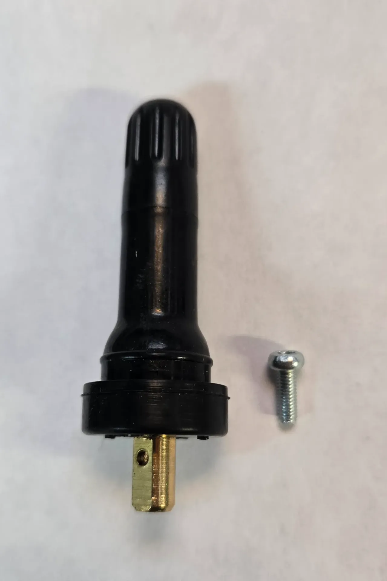 REPLACEMENT RUBBER SNAP-IN TPMS VALVE